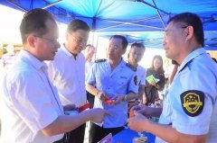<b>学们正在一片欢声笑语中悄悄松松地进修控制食</b>